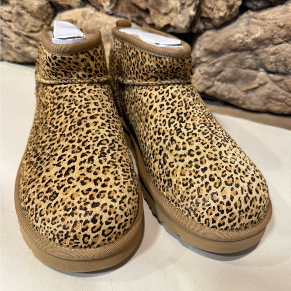 UGG Classic Ultra Mini Speckles - Picture 7 of 7